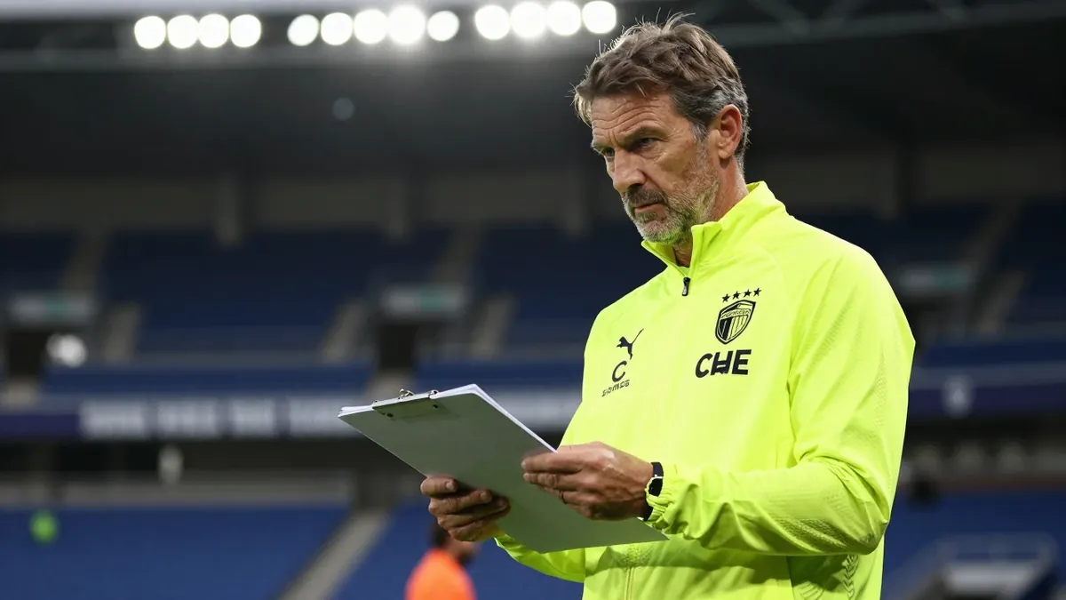 Villarreal CF head coach Iñigo Pérez previews the match against Deportivo de A Coruña, discusses the absence of injured...