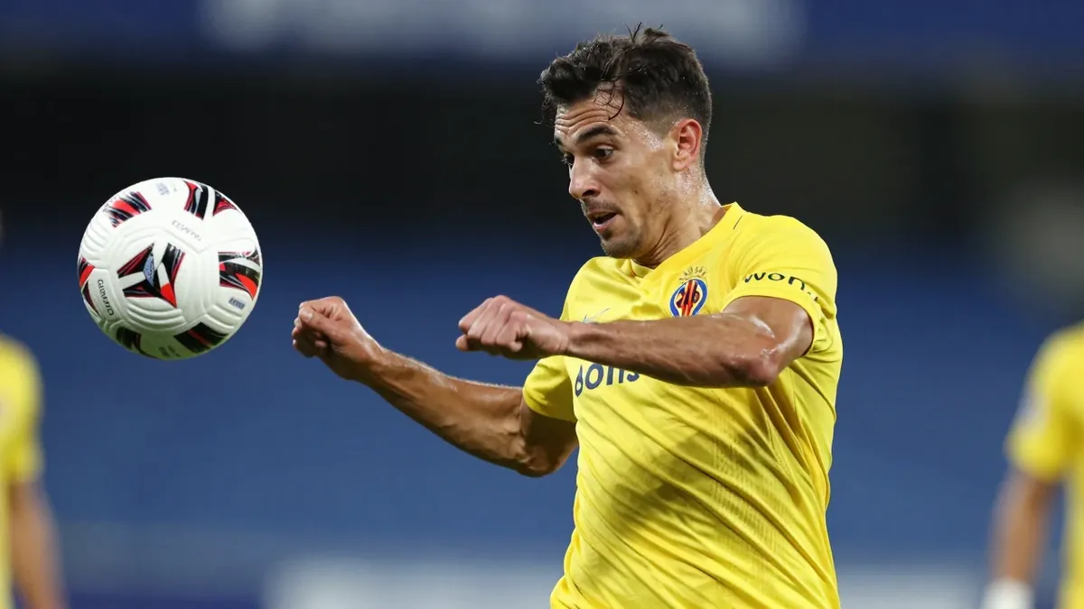 Villarreal CF suffered a LaLiga EA Sports defeat at Atlético Madrid's Metropolitano, a match documented in photos by...