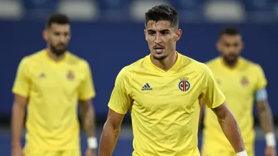 El Napoli está dispuesto a vender a Rafa Marín, mientras que Villarreal CF se prepara para la próxima temporada