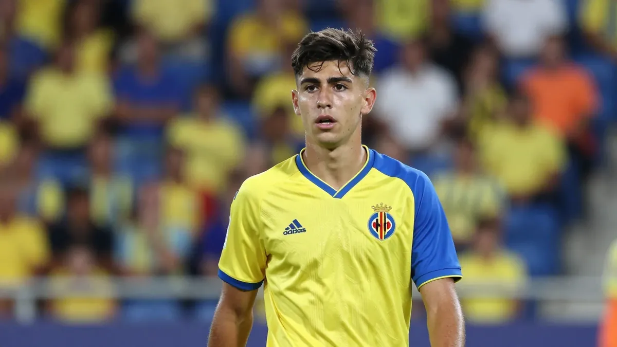 Julian Alvarez receives boos in the Metropolitano