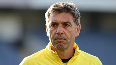 El precedente del técnico Manuel Pellegrini, que debutó sin victoria en cinco jornadas en 2004, sirve de ejemplo para la...