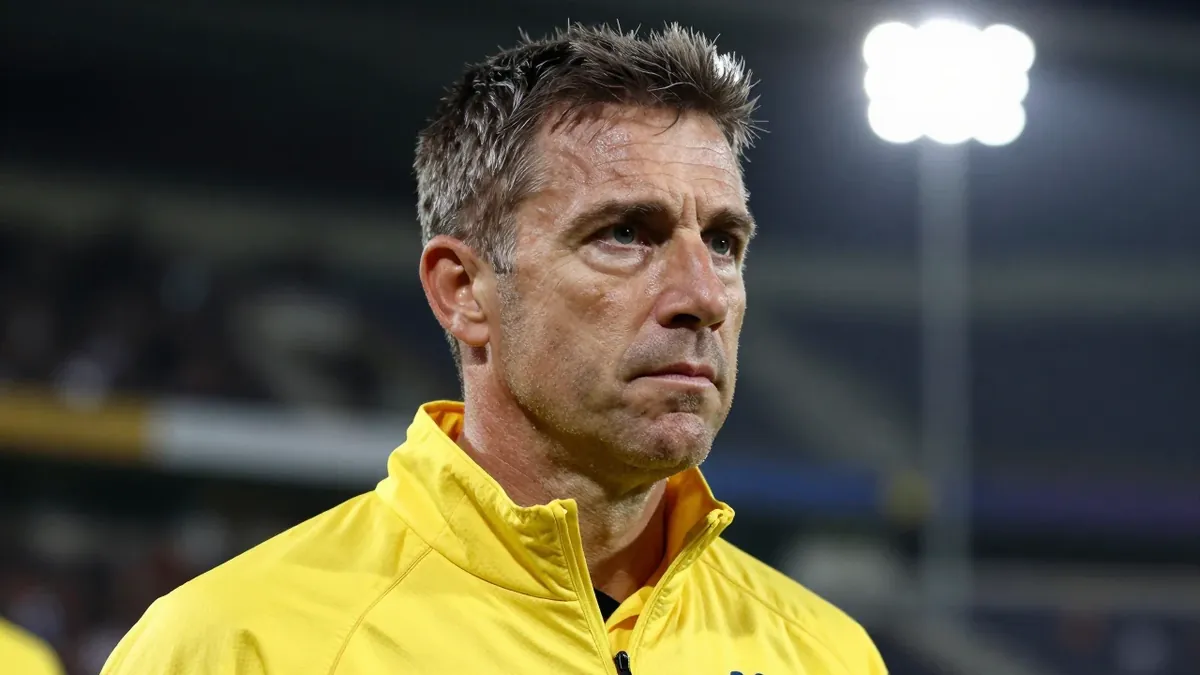 Former Villarreal CF striker Adrián López now serves as Iñigo Pérez's second assistant, having scored a famous Europa...