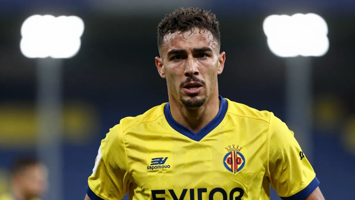 Villarreal CF coach Íñigo Pérez reacts to draw