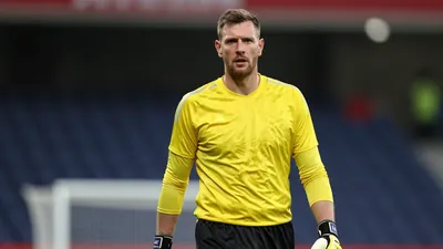 Villarreal CF anuncia la contratación del portero húngaro Peter Gulacsi, una pieza clave para la defensa que busca...