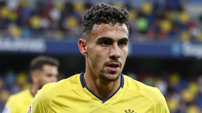 Villarreal CF remains winless in LaLiga after the draw with Deportivo, as Borussia Dortmund prepares for the Champions...