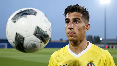 Villarreal CF aumenta la cláusula de Mikautadze a 75 millones de euros